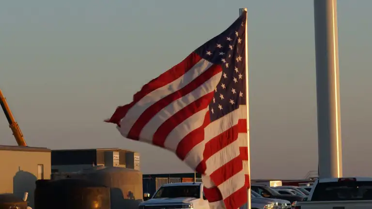 image for Large Crane & Installation contract to Global Wind Service US