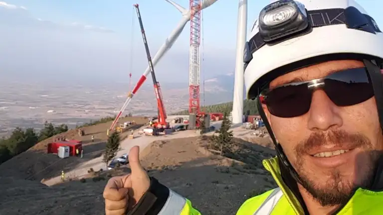 image for Making a career in Global Wind Service – from Technician to Back Office